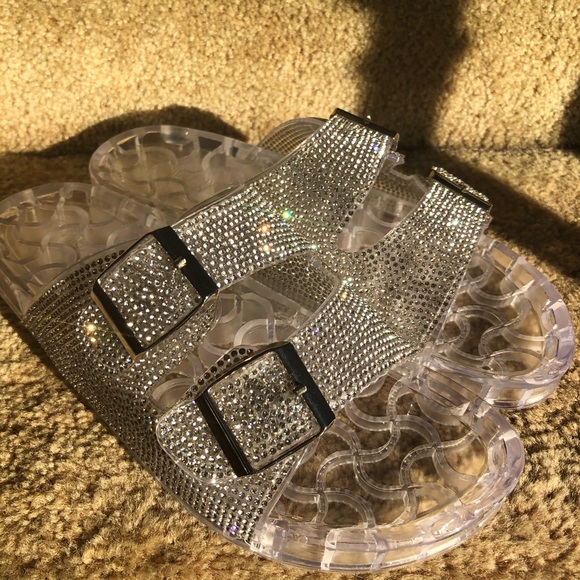 Clear jelly rhinestone slip in sandals! - Picture 16 of 17